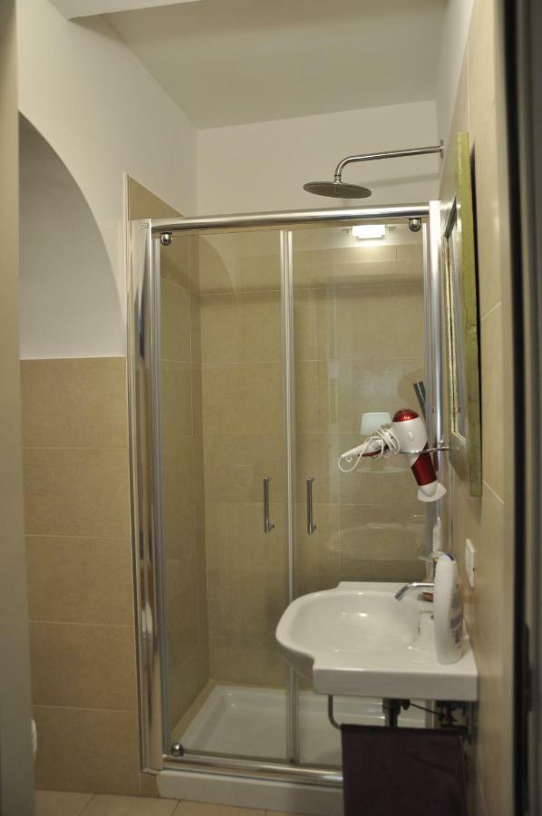 B&B Albornoz Урбіно Екстер'єр фото